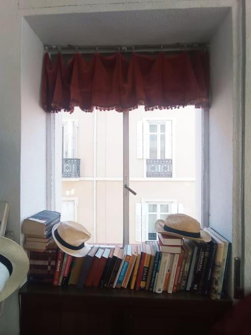 Vintage Flat *
