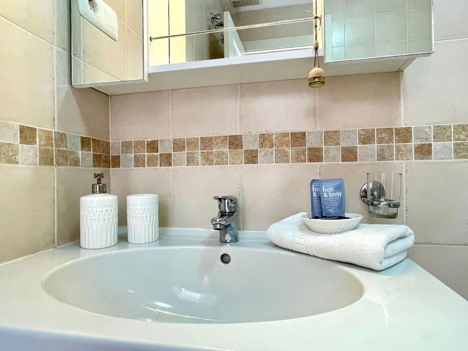 Сasa de vacaciones Navigolf La Cala De Mijas, Scandinavian Style 3 Bed Townhouse By Solrentspain. *
