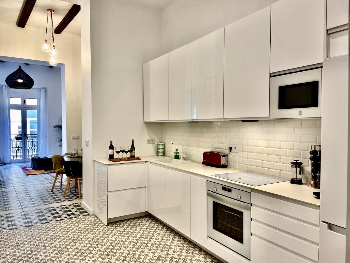 Apartamento Puerta Roja 3 Bedroom Luxury