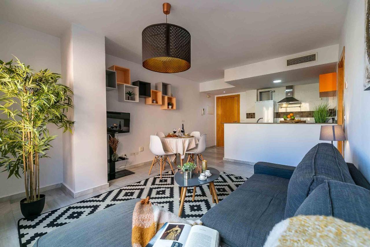 Apartamento Carlos Haya Beautiful With Parking