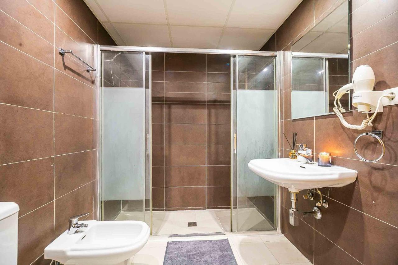 Apartamento Carlos Haya Beautiful With Parking Málaga