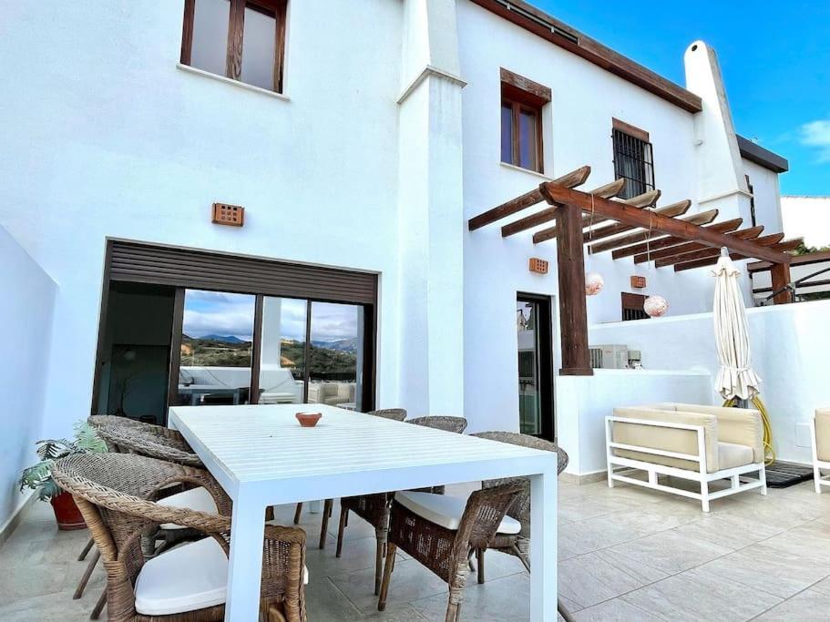 Сasa de vacaciones Navigolf La Cala De Mijas, Scandinavian Style 3 Bed Townhouse By Solrentspain.
