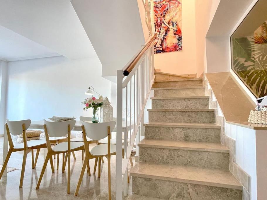 Navigolf La Cala De Mijas, Scandinavian Style 3 Bed Townhouse By Solrentspain. Сasa de vacaciones Málaga