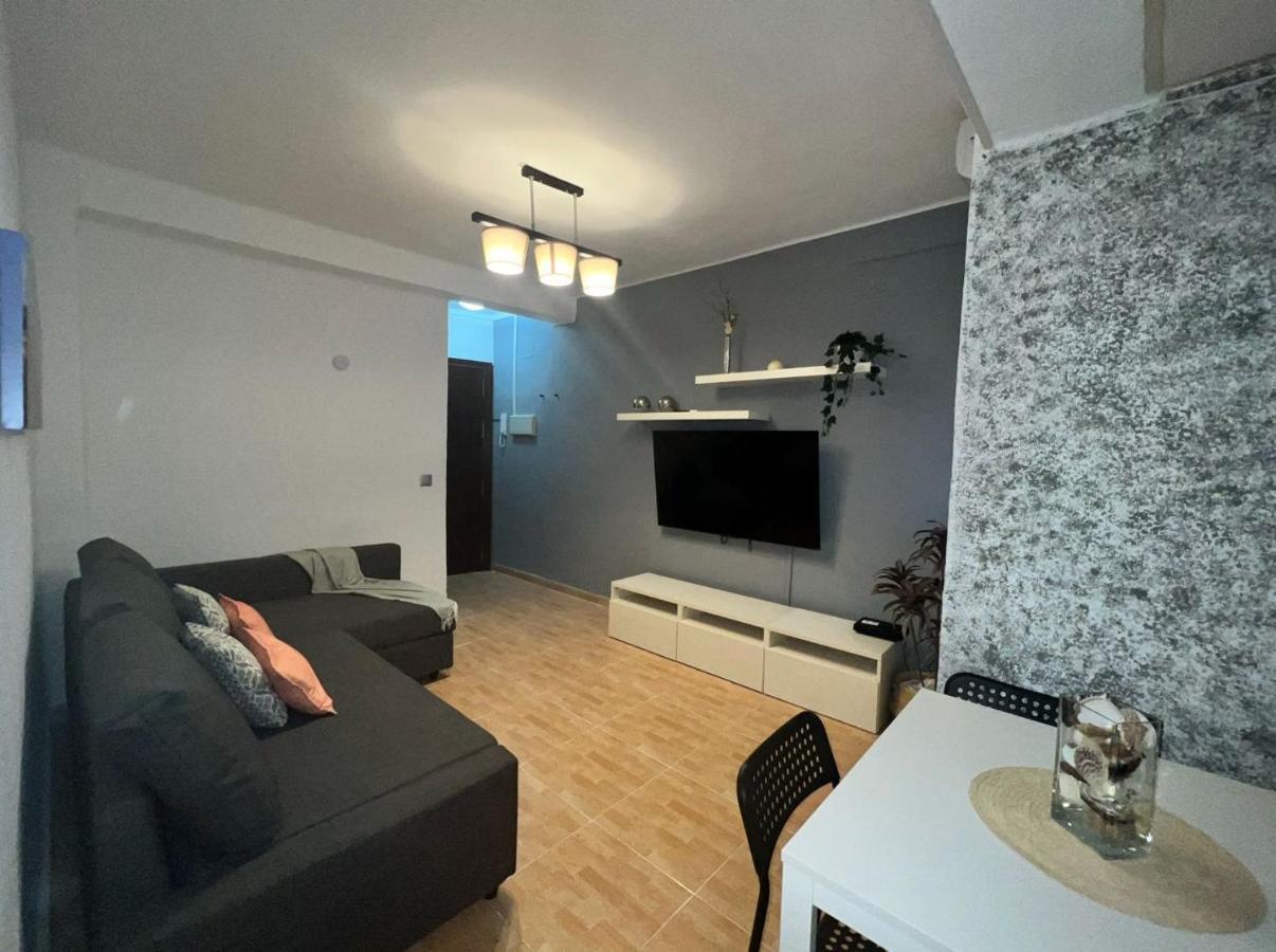 Holidays2malaga 2 Bedroom Armengual De La Mota Close Shopping Center Malaga