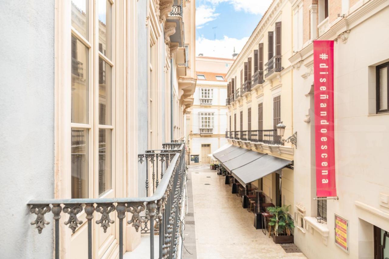 With Balcony In The Heart Of By Rems Apartamento *