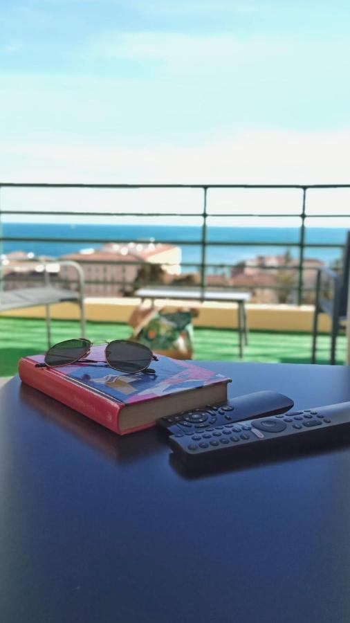 Sunshine Vistas Al Mar Apartamento