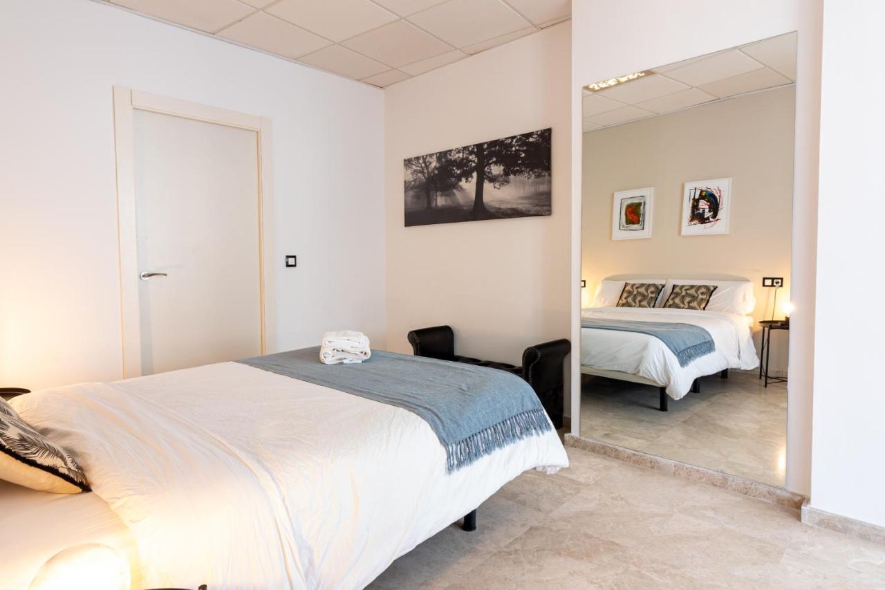Saenz Gallery By Bossh! Apartamento *