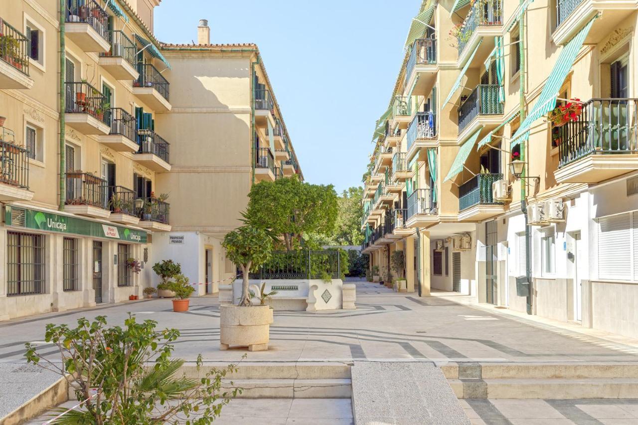 -malagasunapts-sanfrancisco Center Apartment Malaga