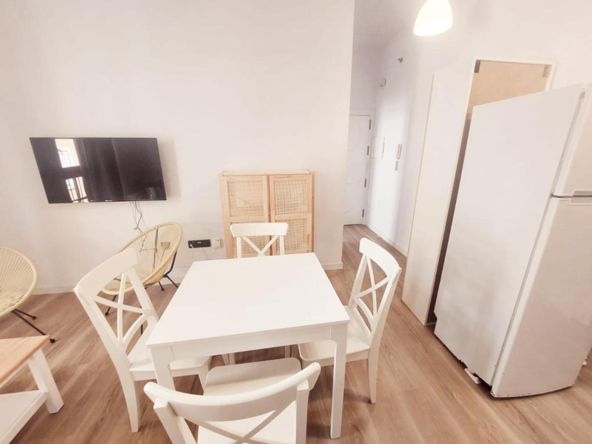 Doña Elvira Carreteria Apartamento