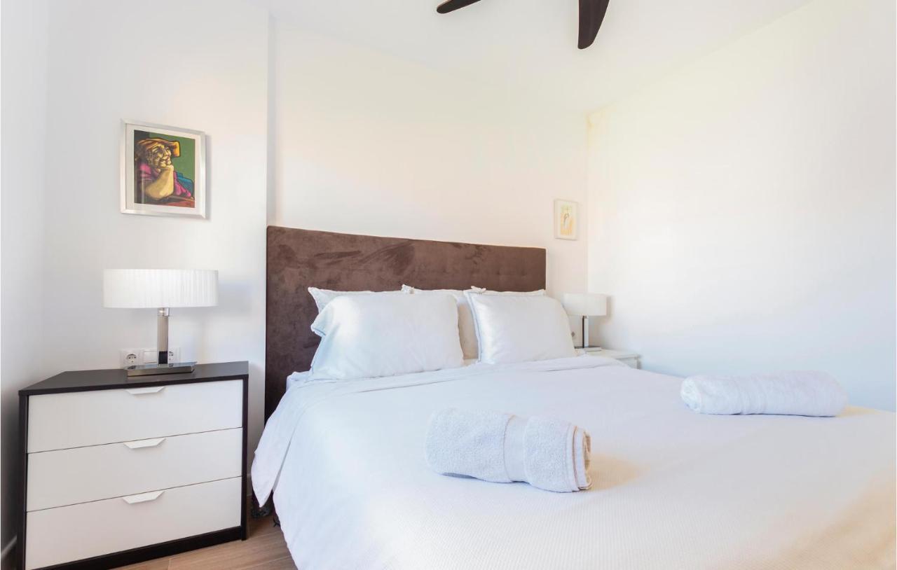 3 Bedroom Beautiful In Apartamento *