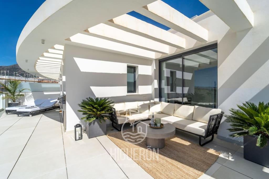 Apartamento Higueronrentals Horizon Penthouse