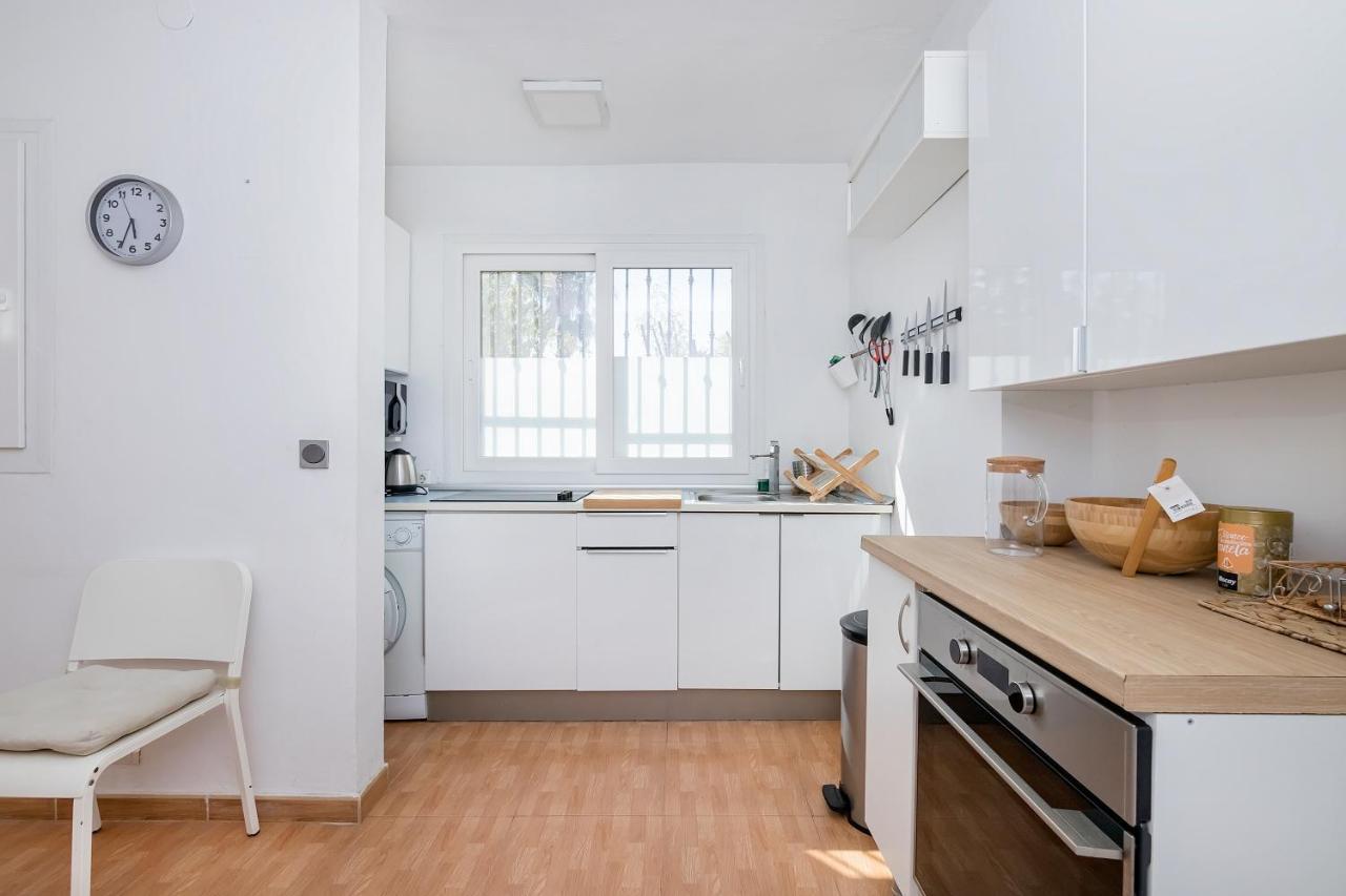 Bhost - Wilkinson * Malaga