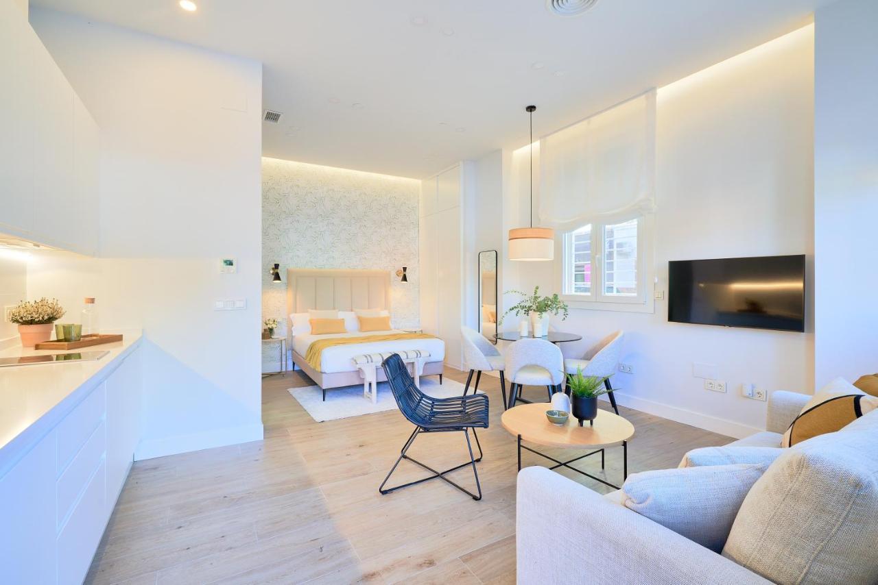 Lofts Parque De Huelin Apartment Malaga