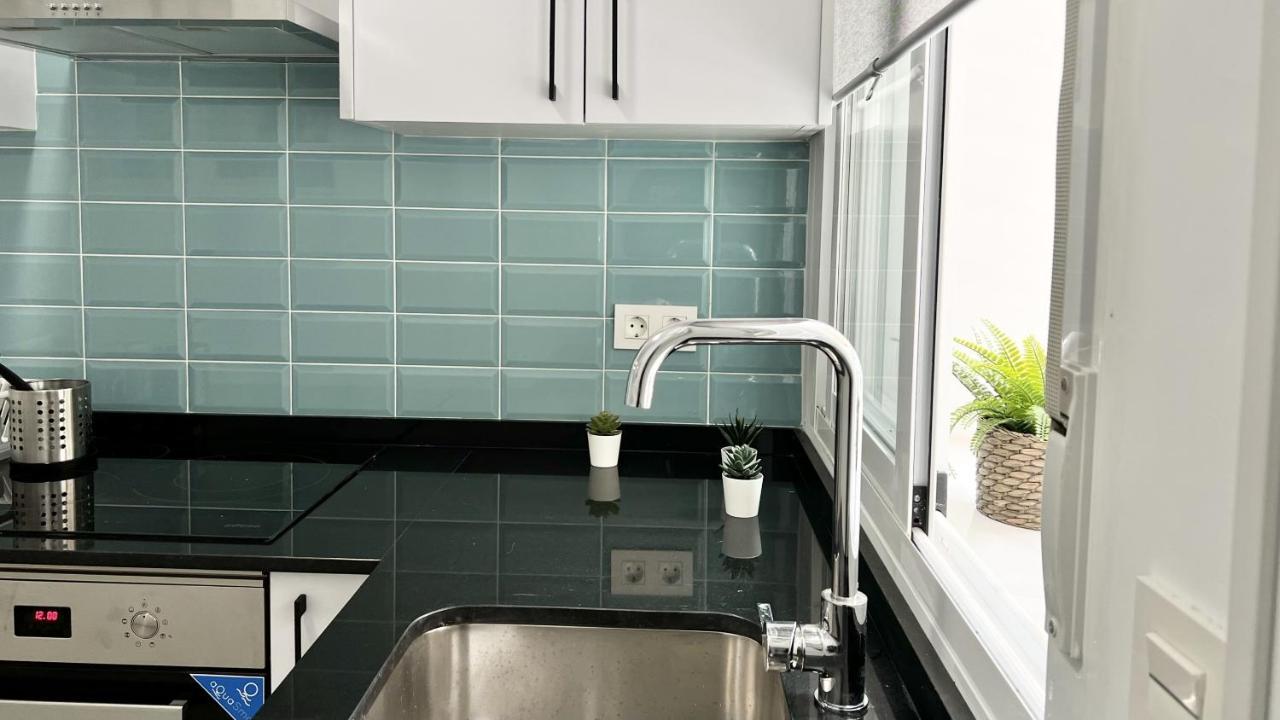 Apartment Tilos Suites-vialia