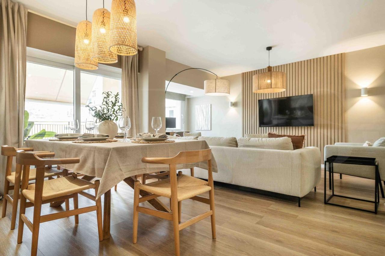 Apartamento Gorgeous With Balcony - Center By Rems