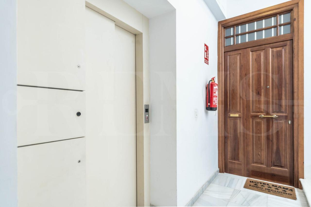 Duplex With Private Terrace & Views - Center By Rems Apartamento