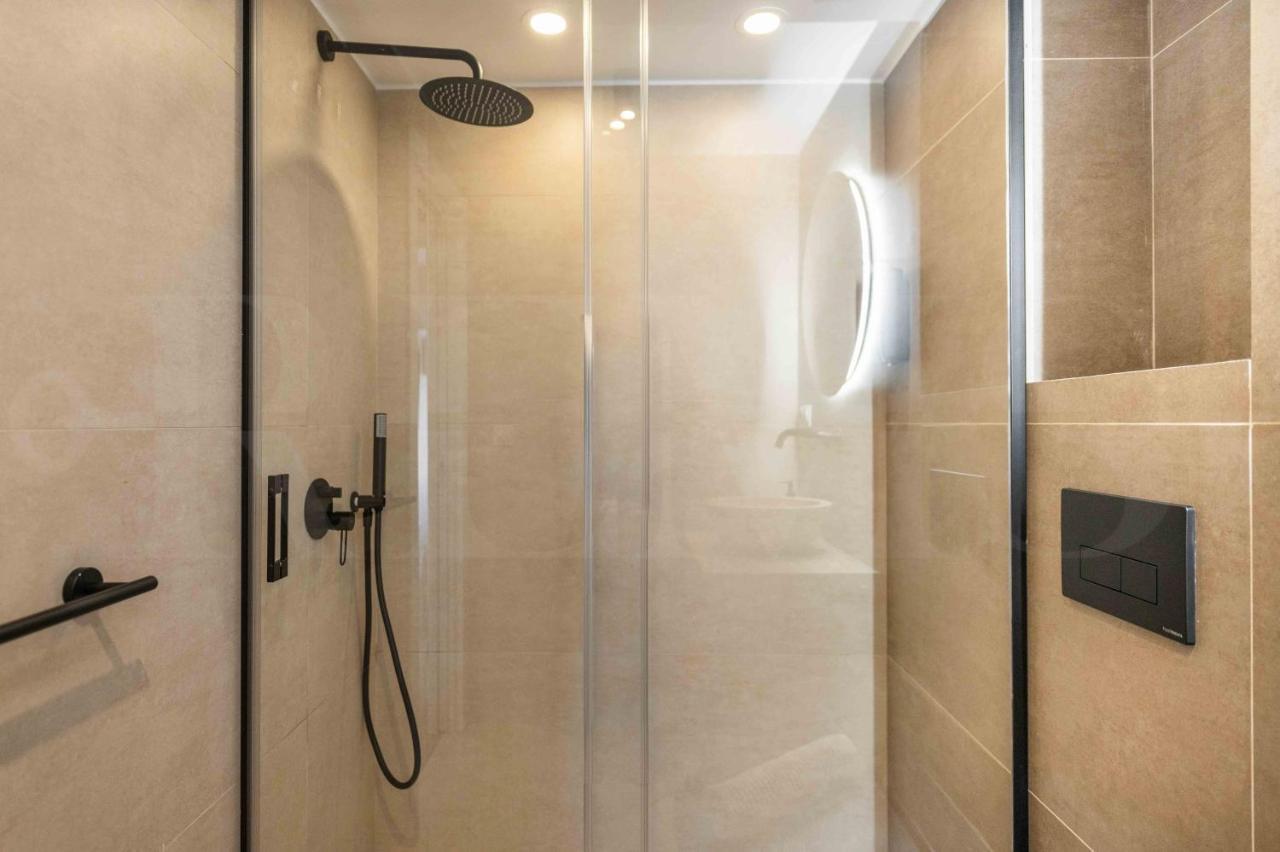 Gorgeous With Balcony - Center By Rems Apartamento