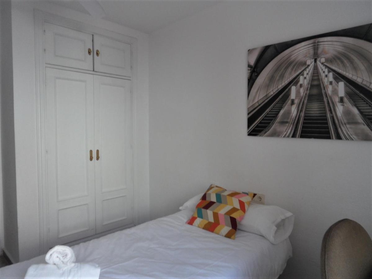 Amplio Apartamento Con Terraza Y Bb En El Centro Málaga