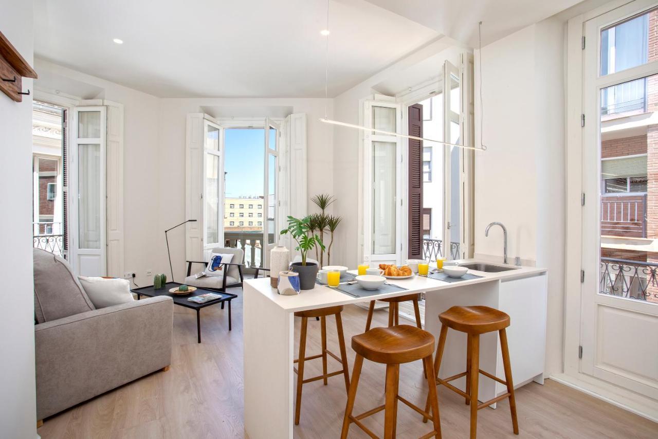Apartamento Thyssen Cisneros By Rent Me Málaga