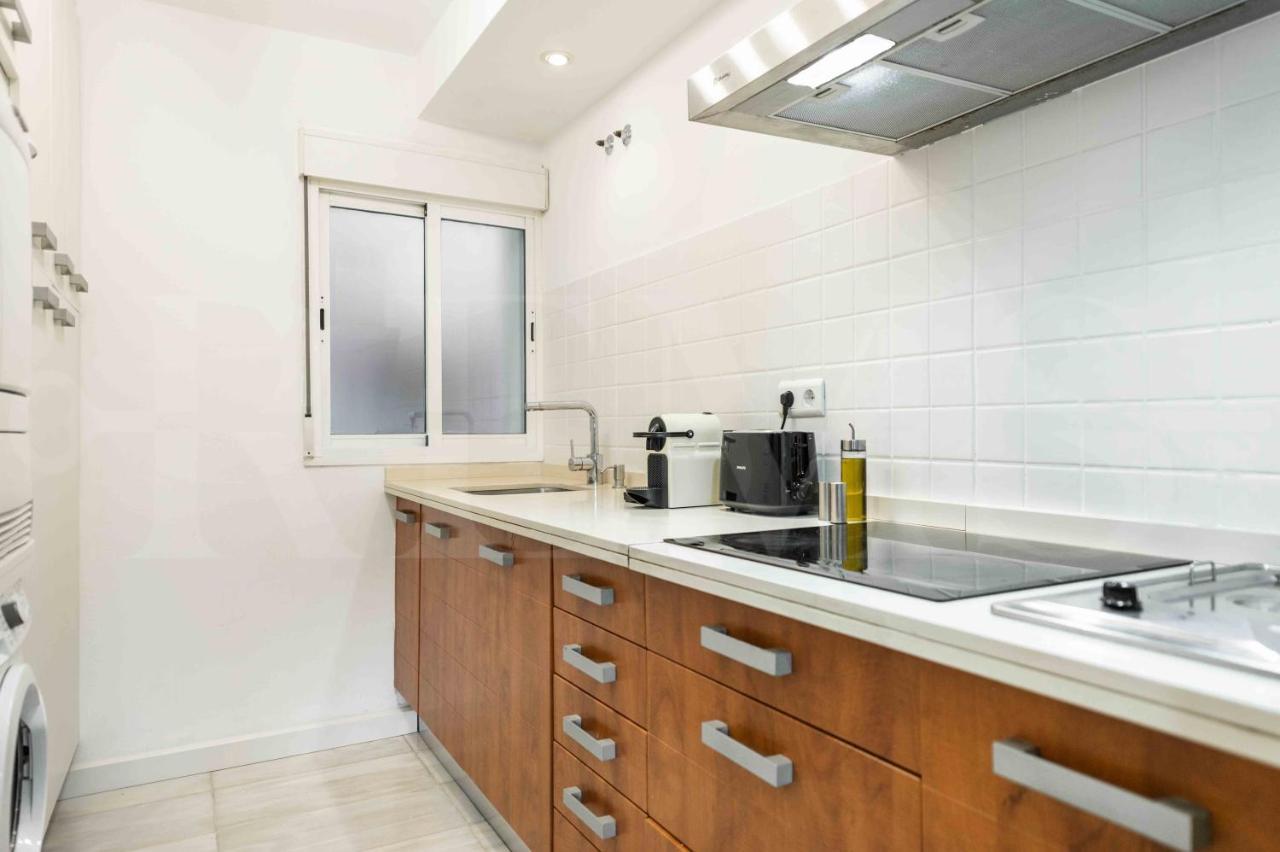Gorgeous With Balcony - Center By Rems Apartamento Málaga