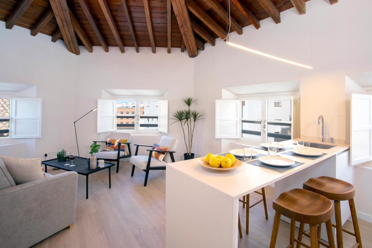 Thyssen Cisneros By Rent Me