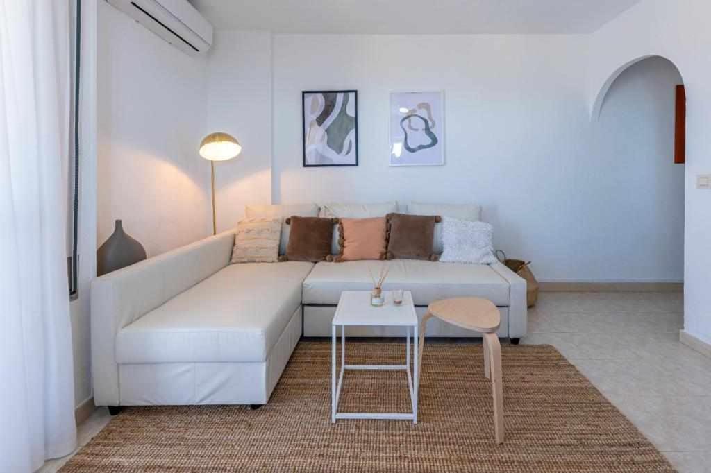 Benalmadena, With Wonderful Views Apartamento *