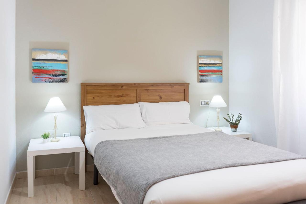 Estupendo De Habitación En Apartamento Málaga