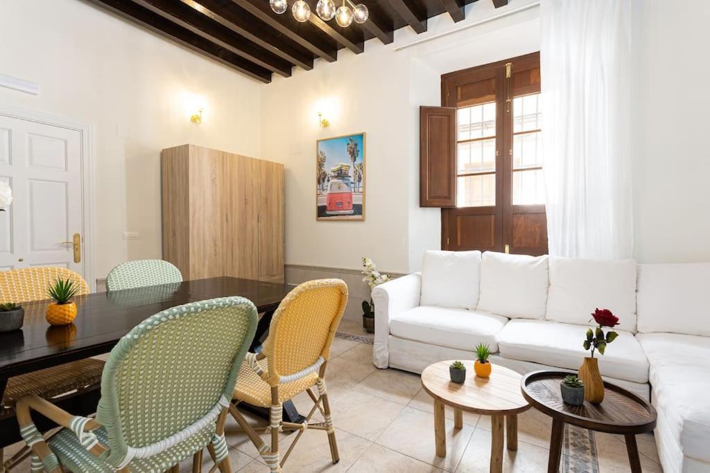 1. Casa De Alma. In Historic House Malaga