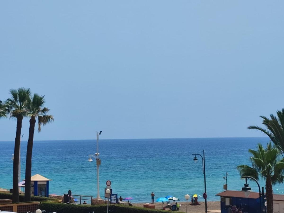 Casa Playa Guadalmar, Beautiful In Front Of The Sea, Wifi, Ac, Smart Tv, Private Parking * Málaga