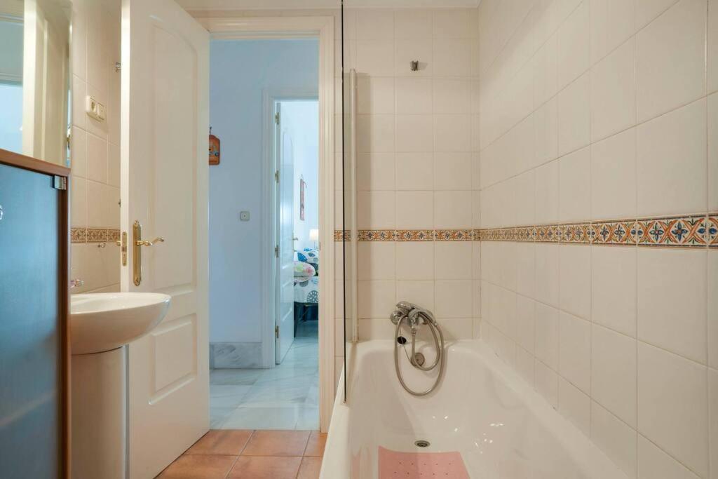 Apartamento Cozy Penthouse Center, Car Park Included-caspal *