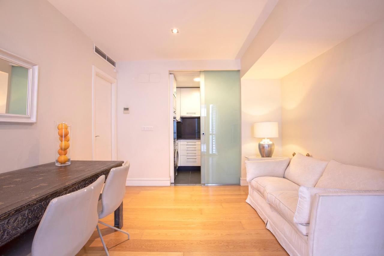 Apartamento Acogedor Junto A La Catedral By Rent Me Málaga