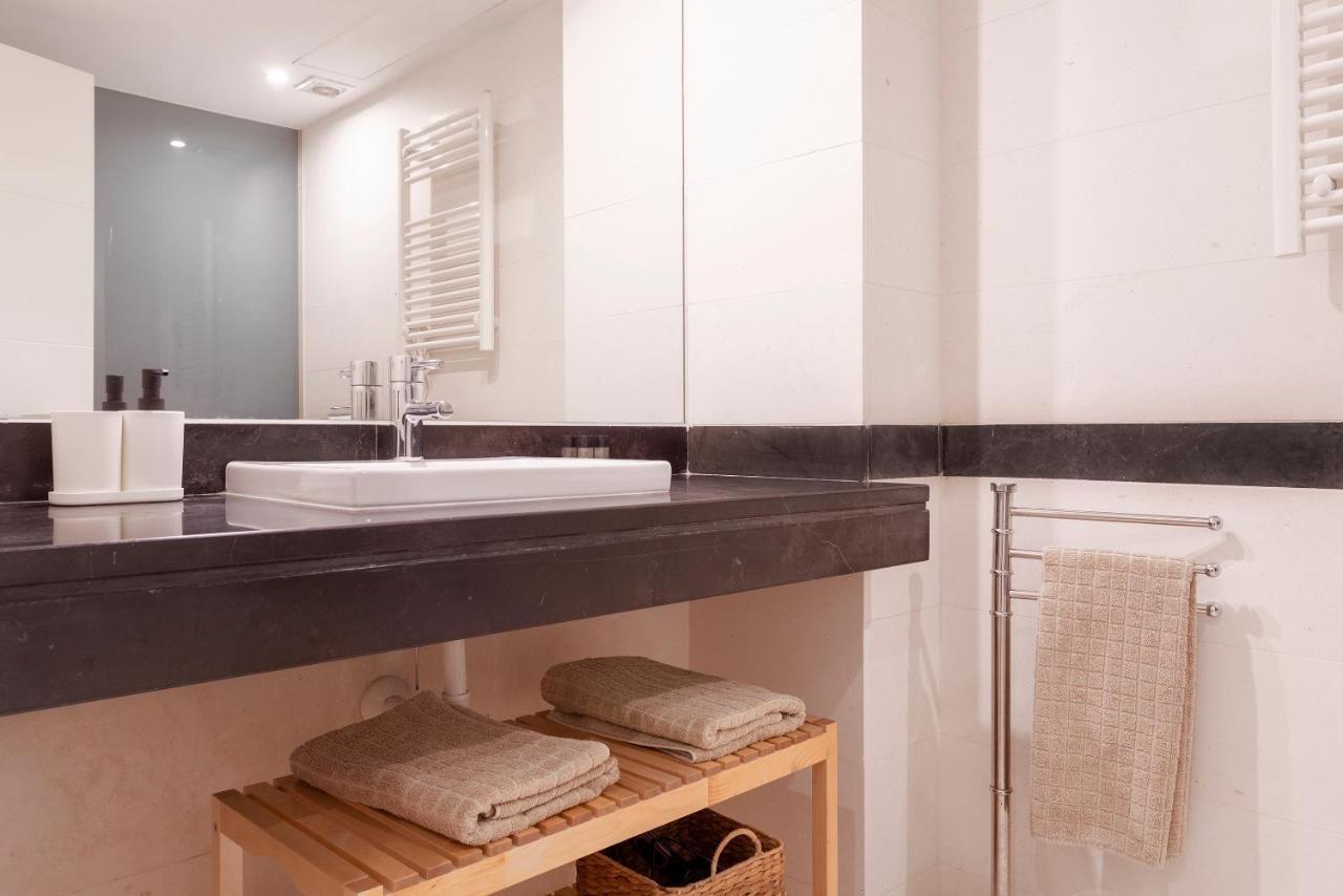 Apartamento Acogedor Junto A La Catedral By Rent Me