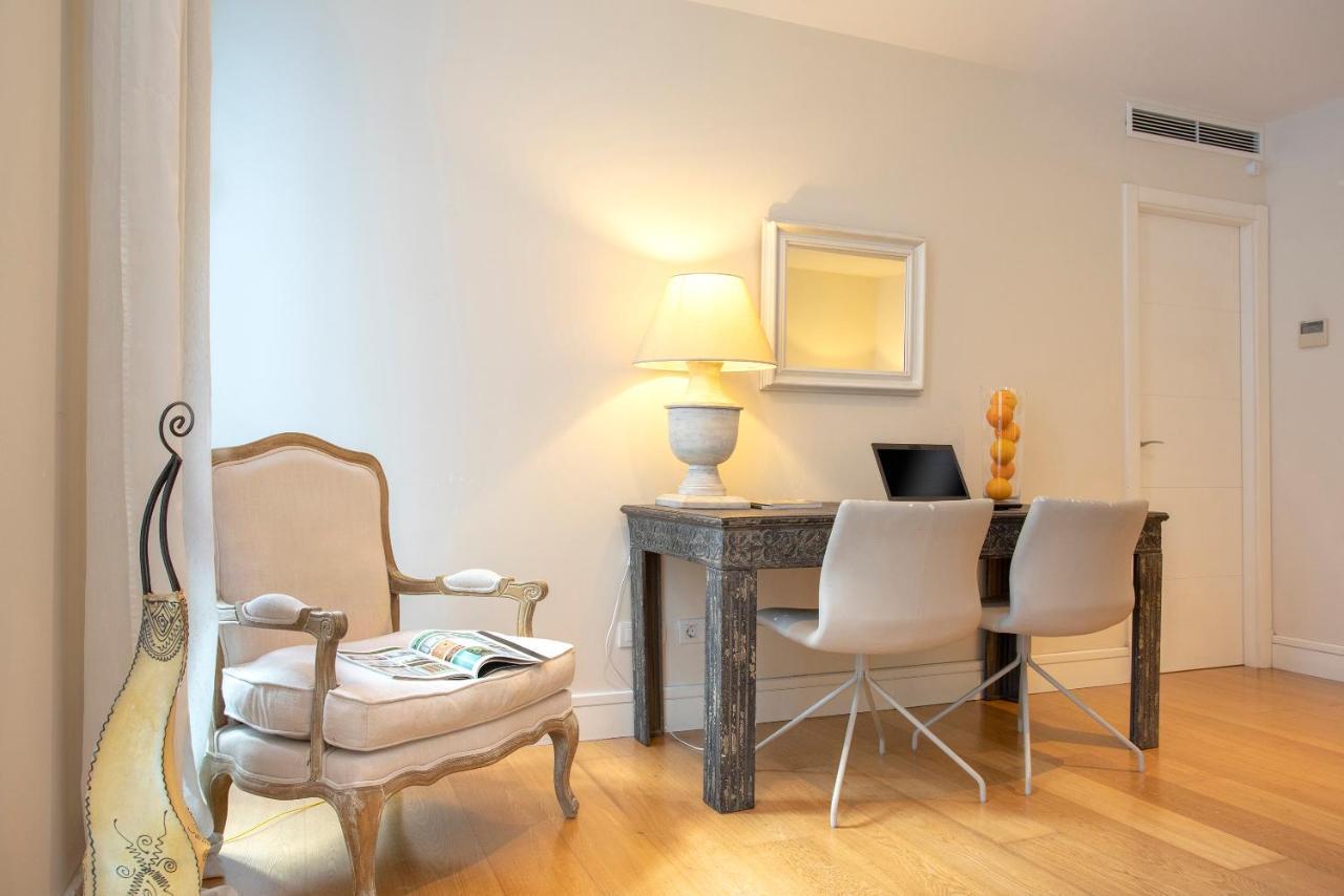 Acogedor Junto A La Catedral By Rent Me Apartamento *