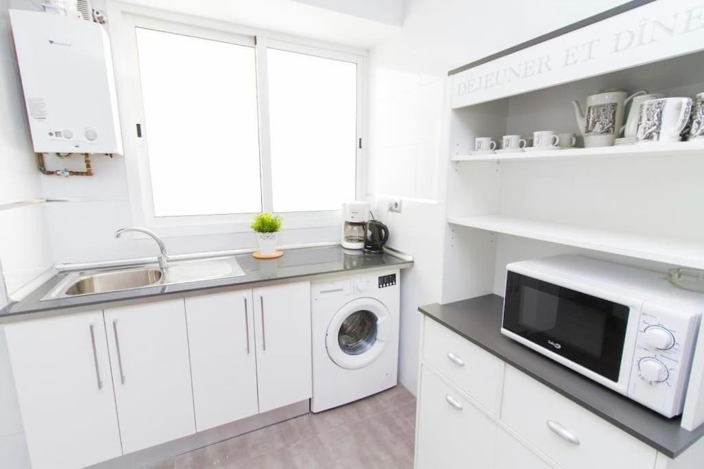 Apartamento Piso Junto A La Catedral, 4-5 Personas *