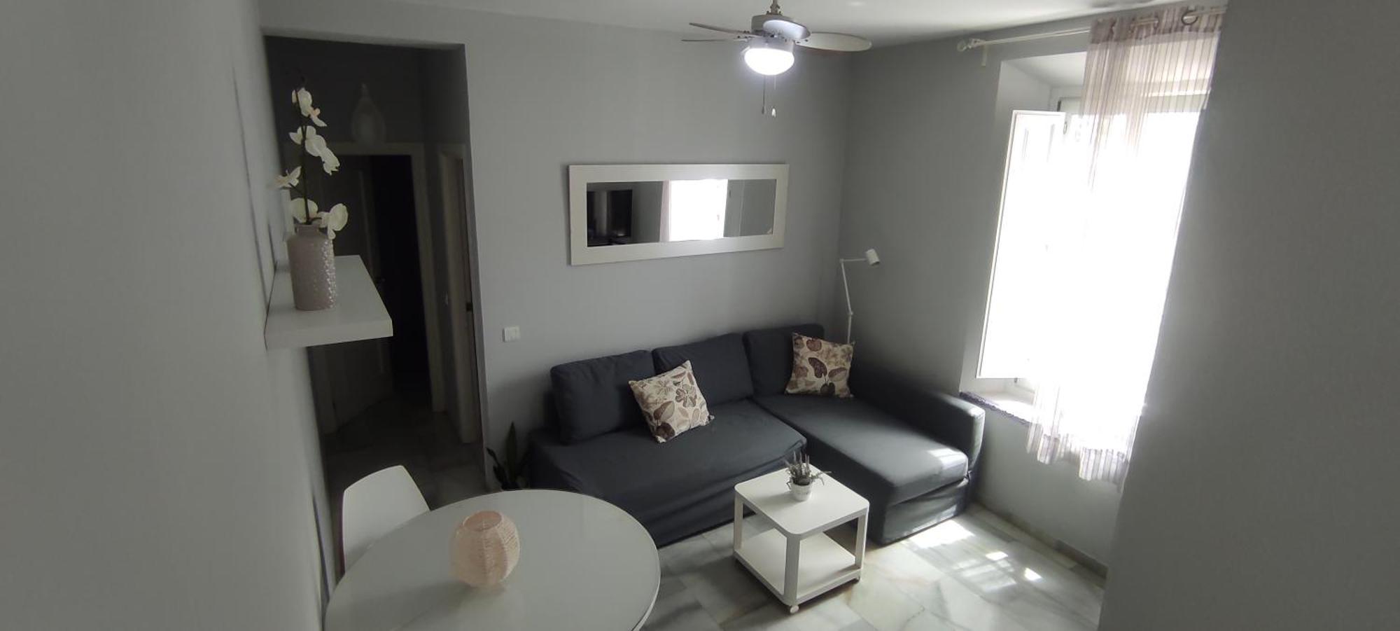 Apartamento Lovely In Pedregalejo