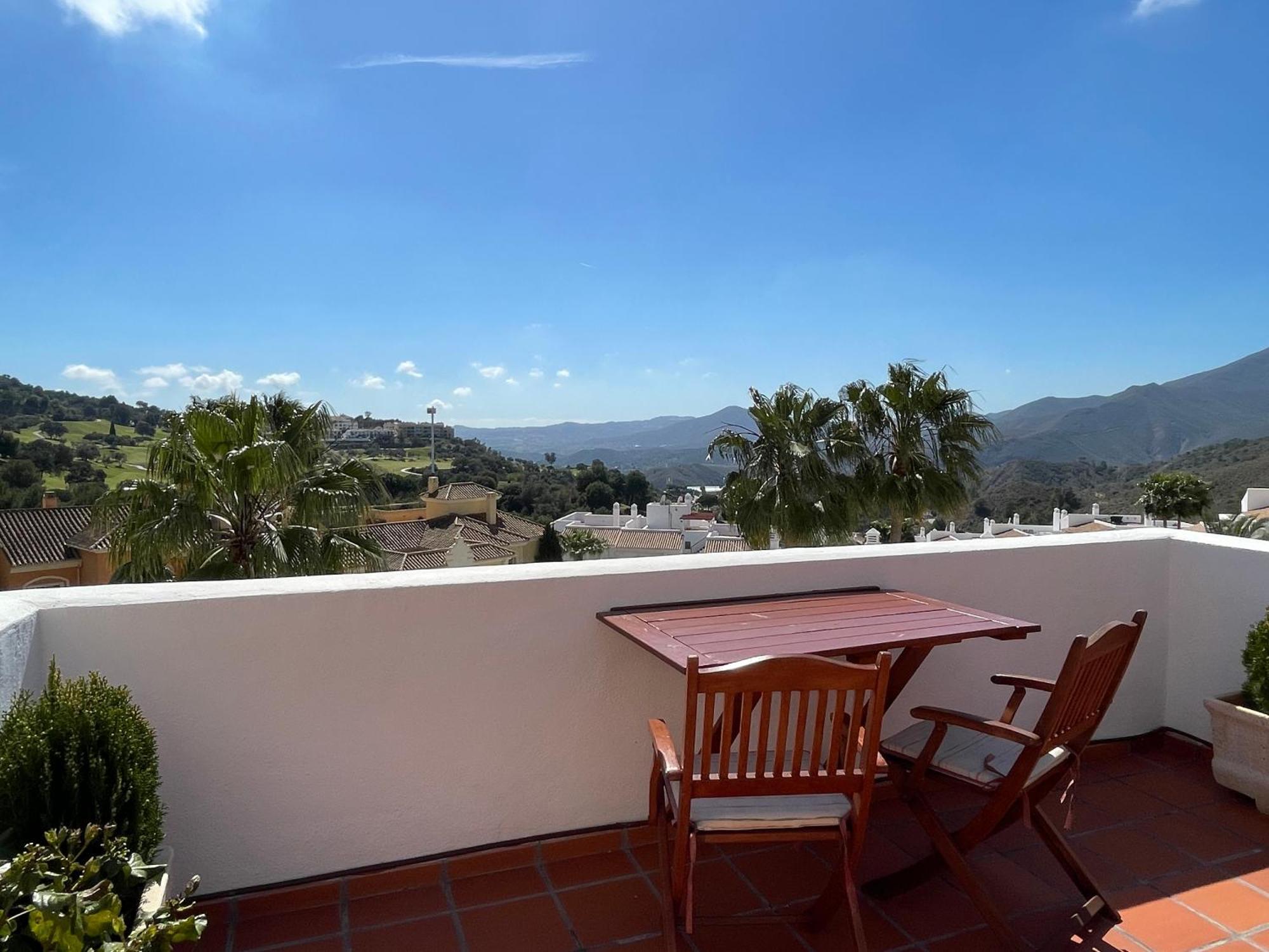 Estupendo Atico En Alhaurin Golf Málaga