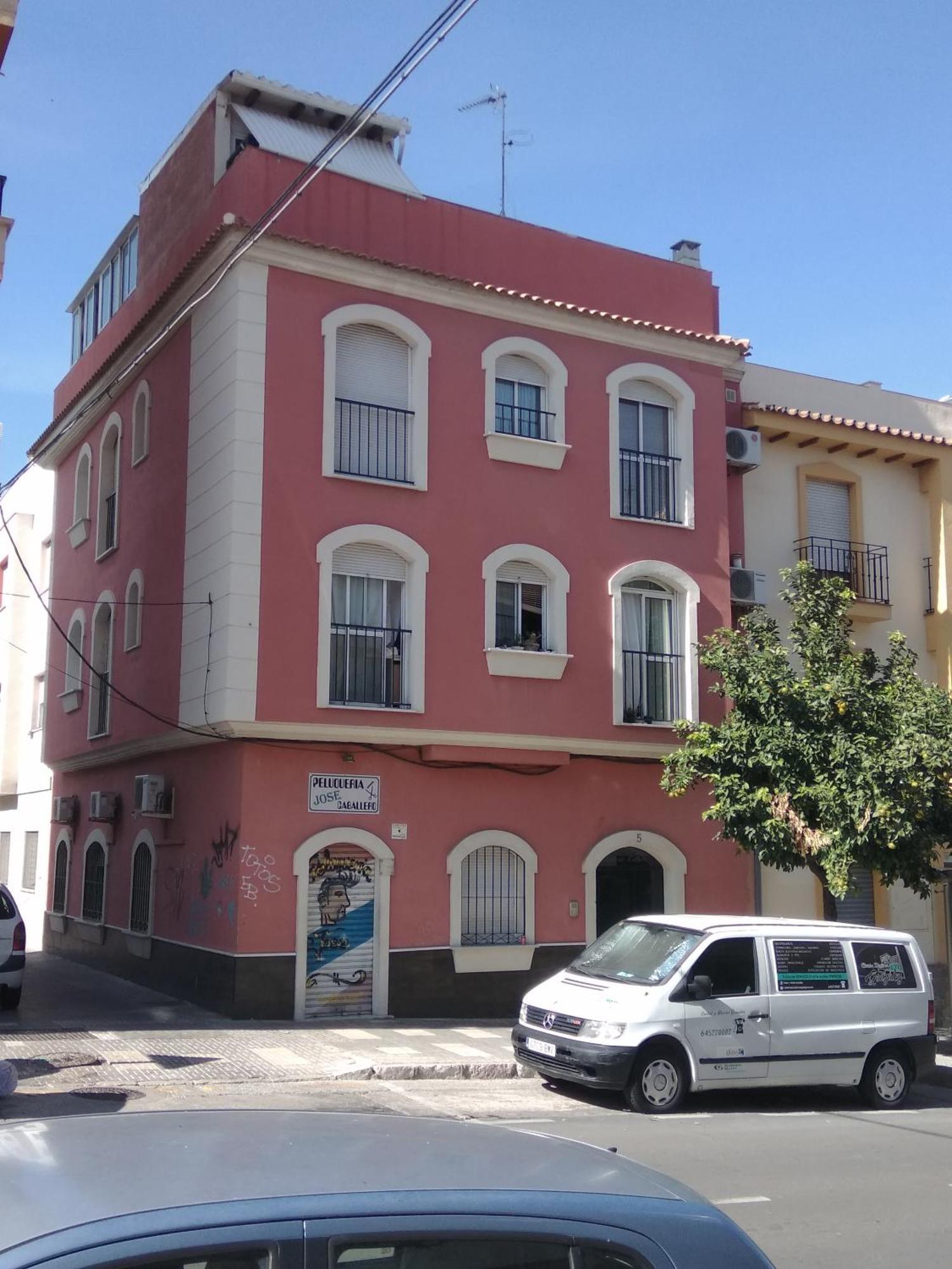 Centro Salesianos Apartment *