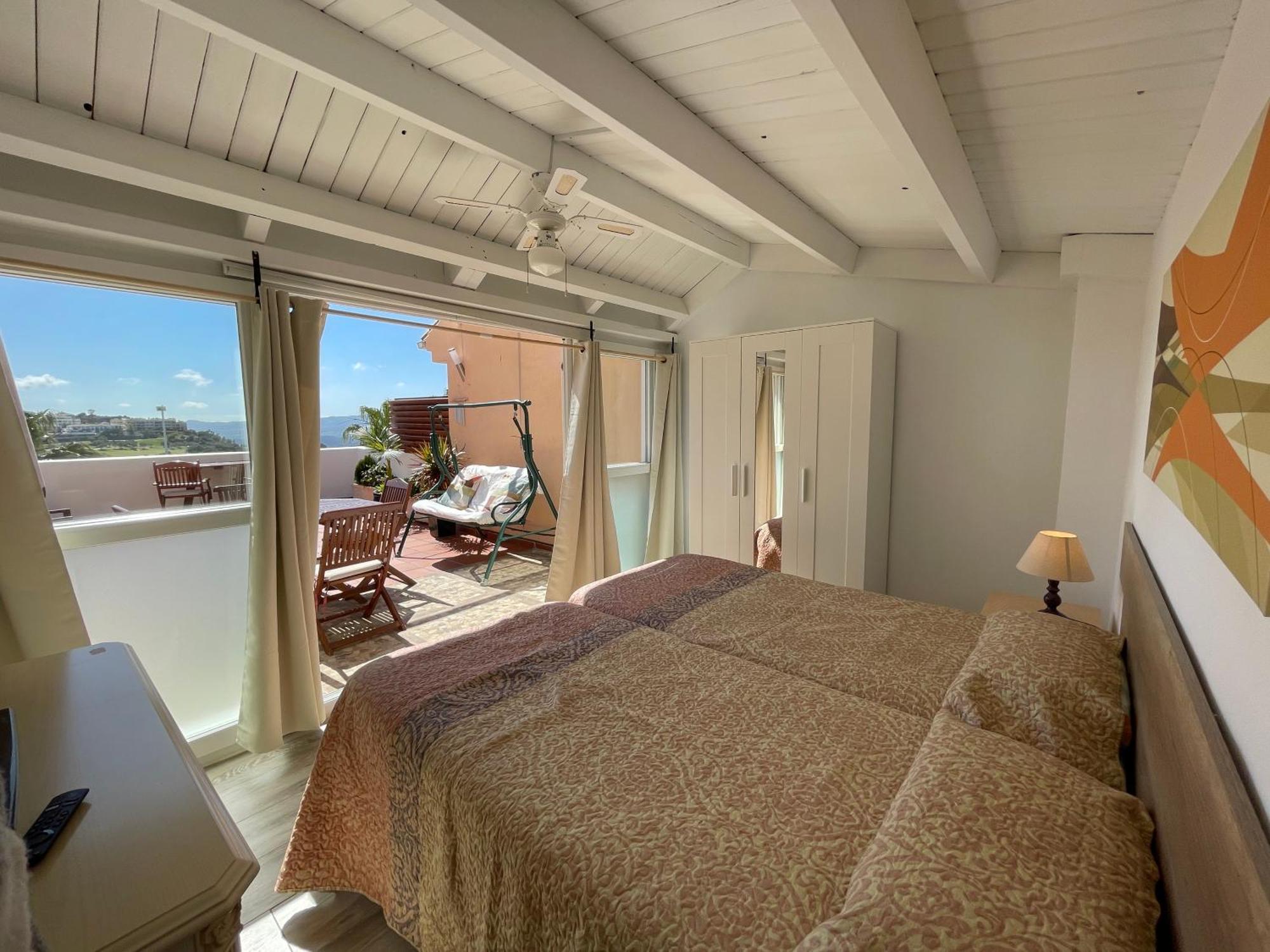 Apartamento Estupendo Atico En Alhaurin Golf