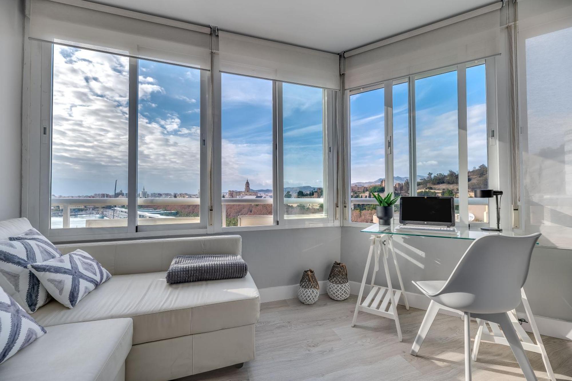 Xpce Muelle 1 Apartamento Málaga