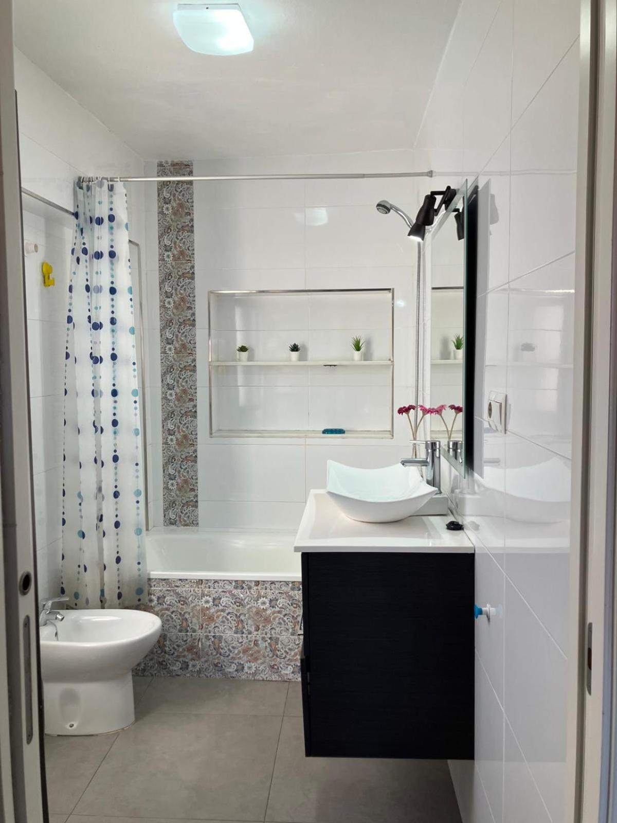 Apartamento Luz De Andalucia Family Apartament Málaga