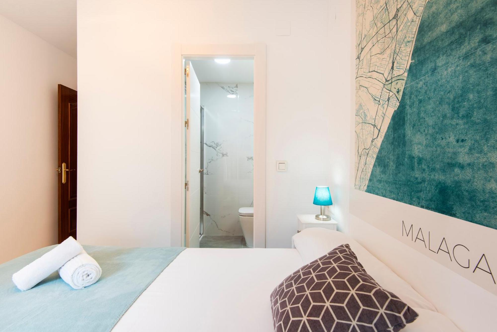 Victoria Square 2, Center Apartment Malaga