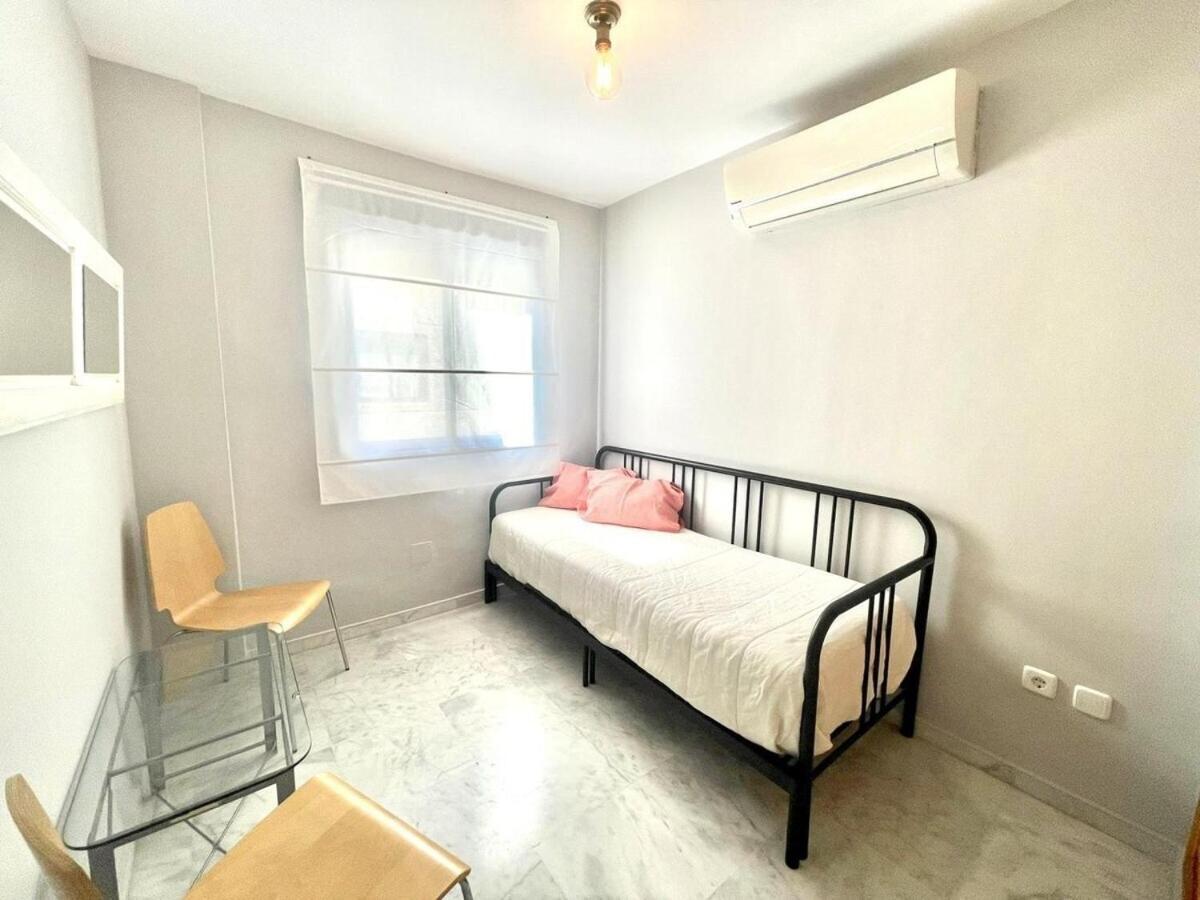 Apartamento Calu Homes Duplex Cerca Playa De Huelin Málaga
