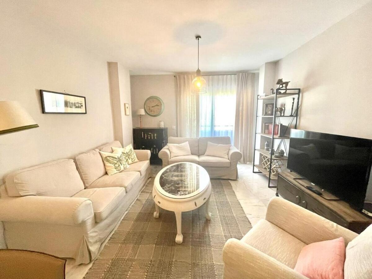 Apartamento Calu Homes Duplex Cerca Playa De Huelin Málaga