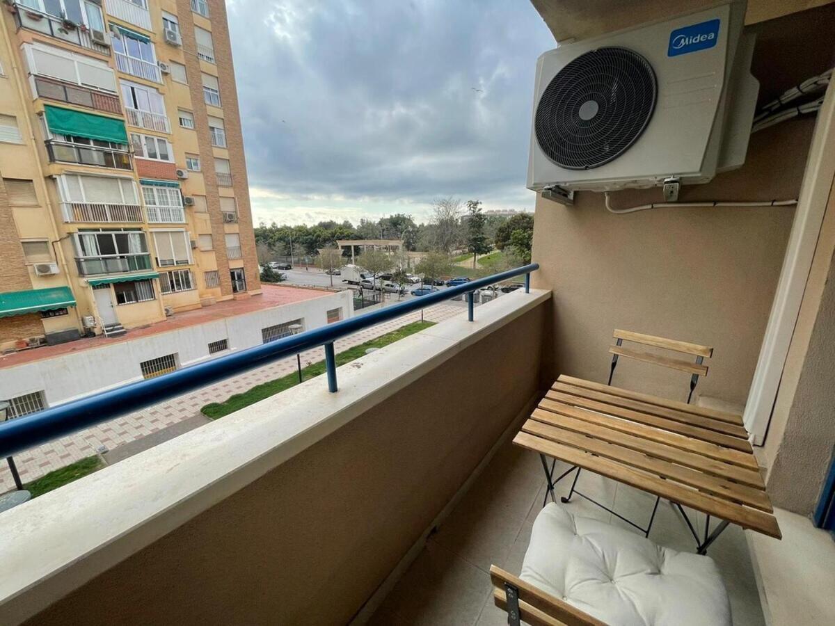 Apartment Calu Homes Cerca Playa De Huelin Malaga