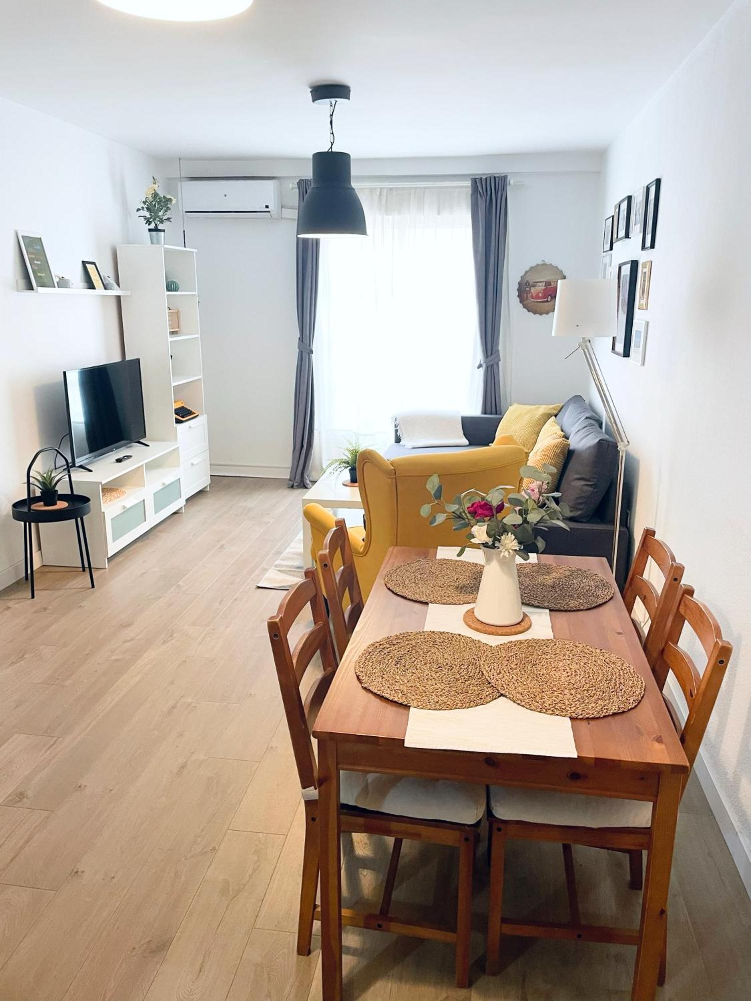 Centrico Piso Con Parking Disponible By Bebalmy Apartment *