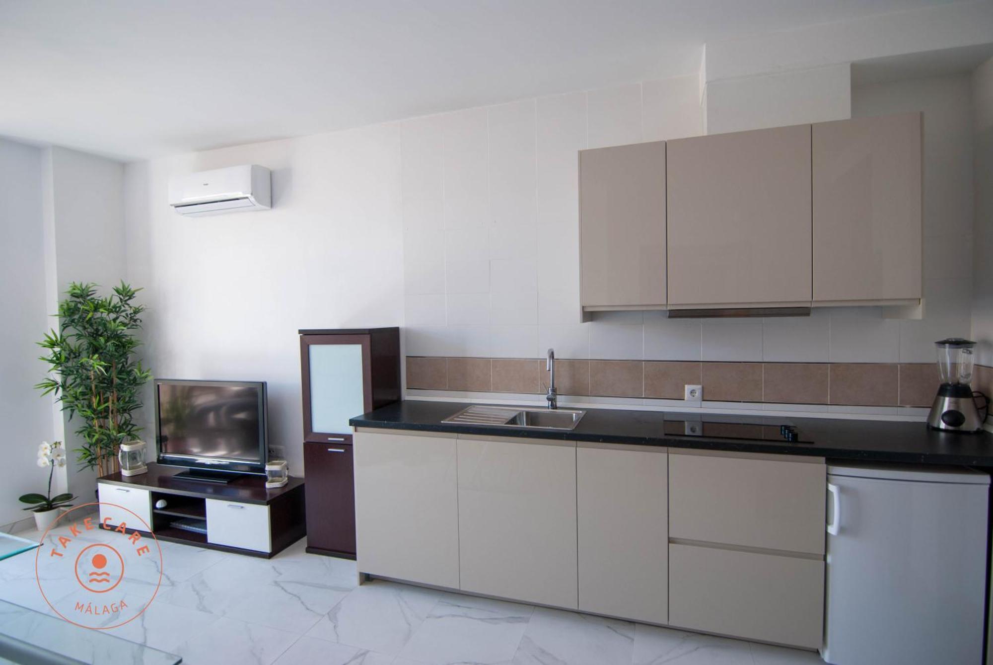 Apartamento With Terrace In Center - Tcm Málaga