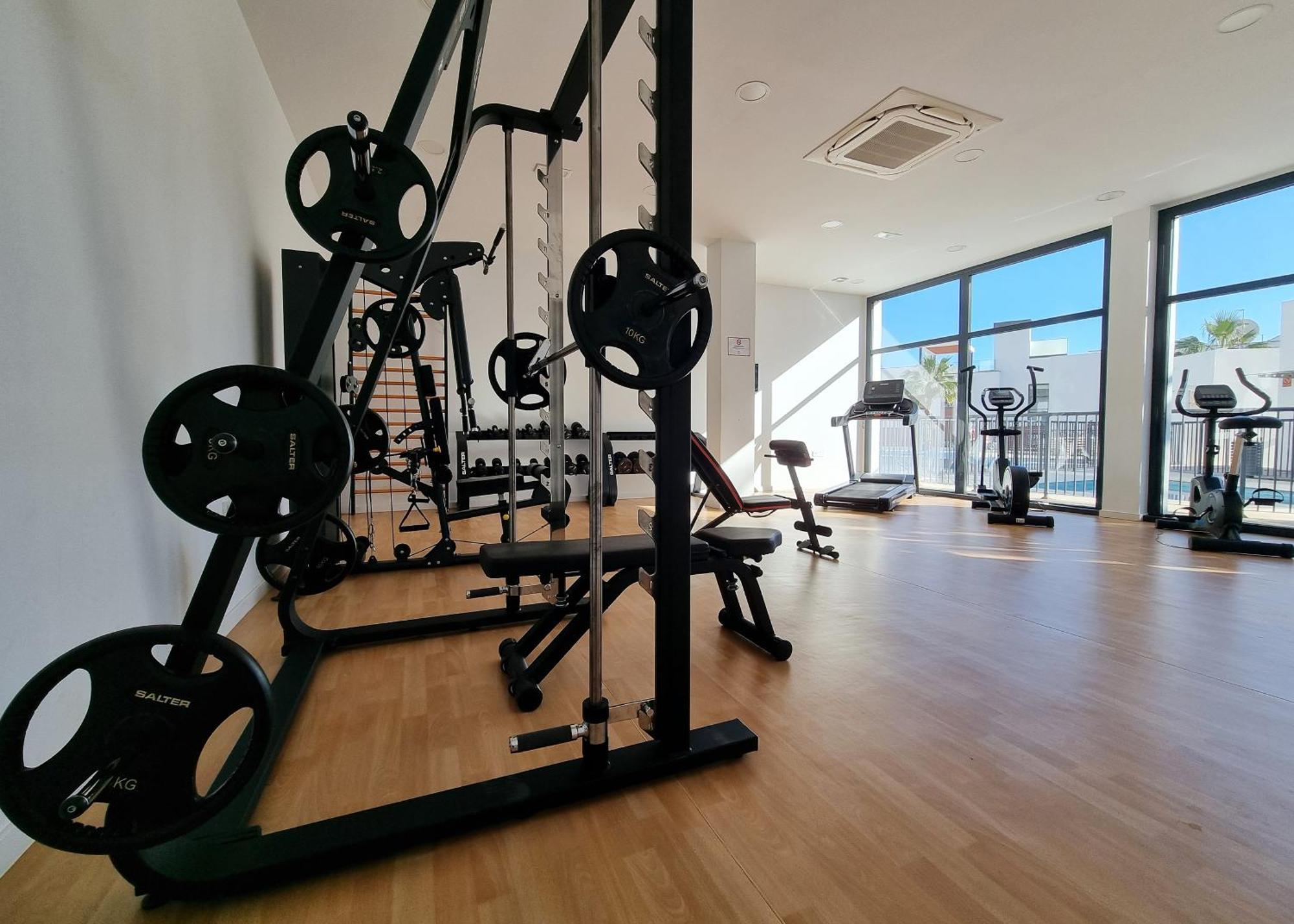 Beautiful Middel Views With Pool And Gym