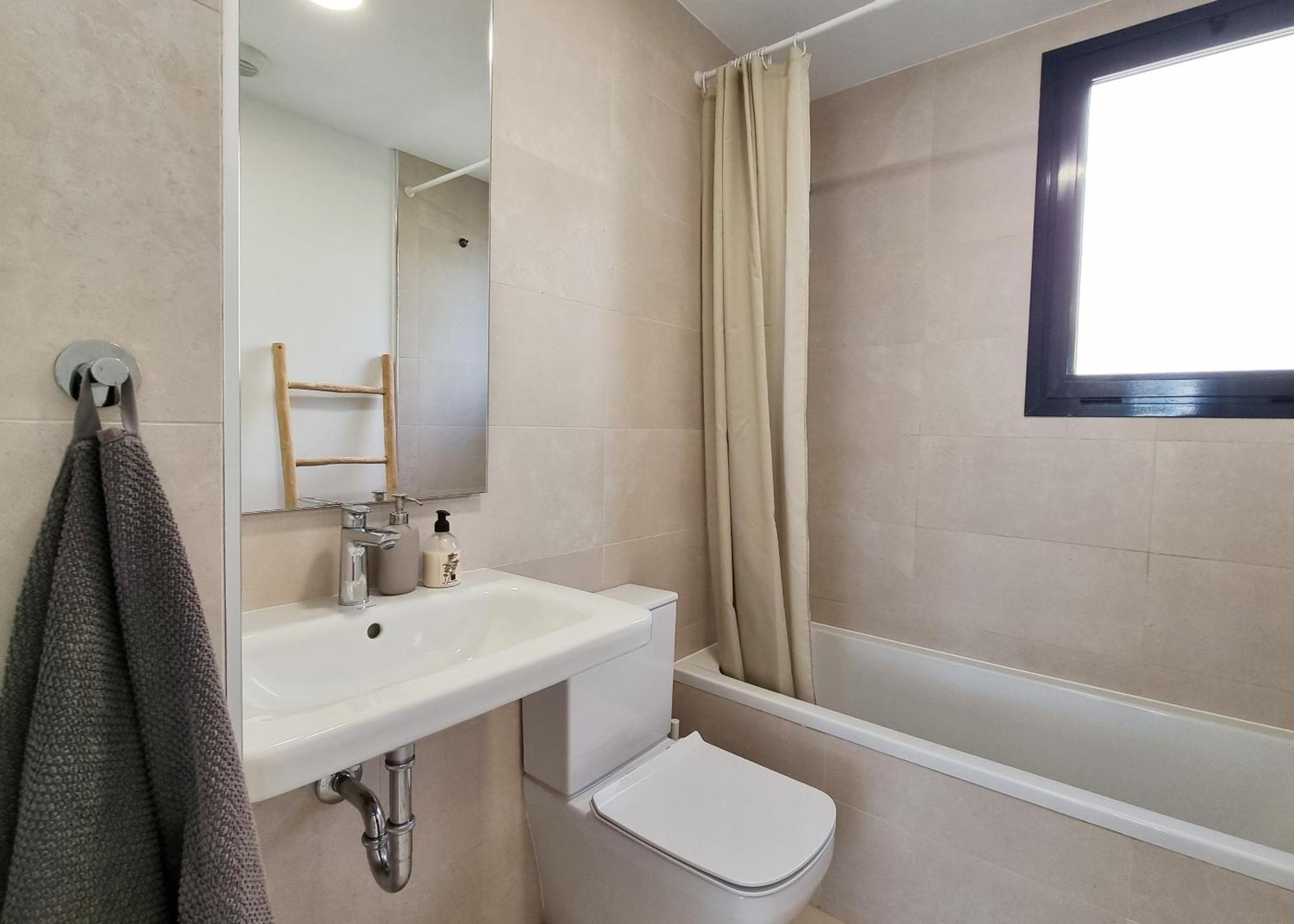 Apartamento Beautiful Middel Views With Pool And Gym Málaga