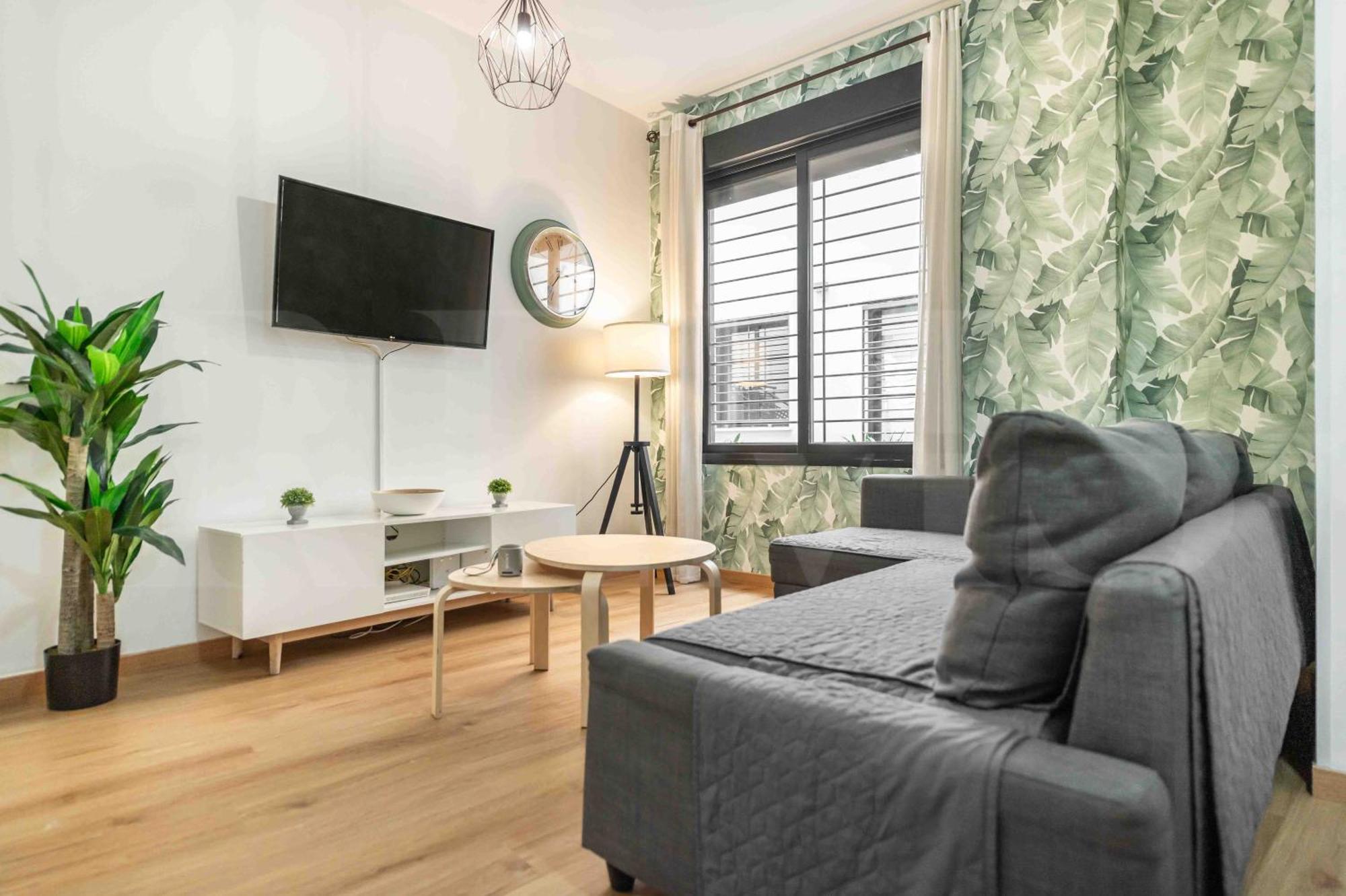 Relaxing With Parking In The Center By Rems Apartamento *