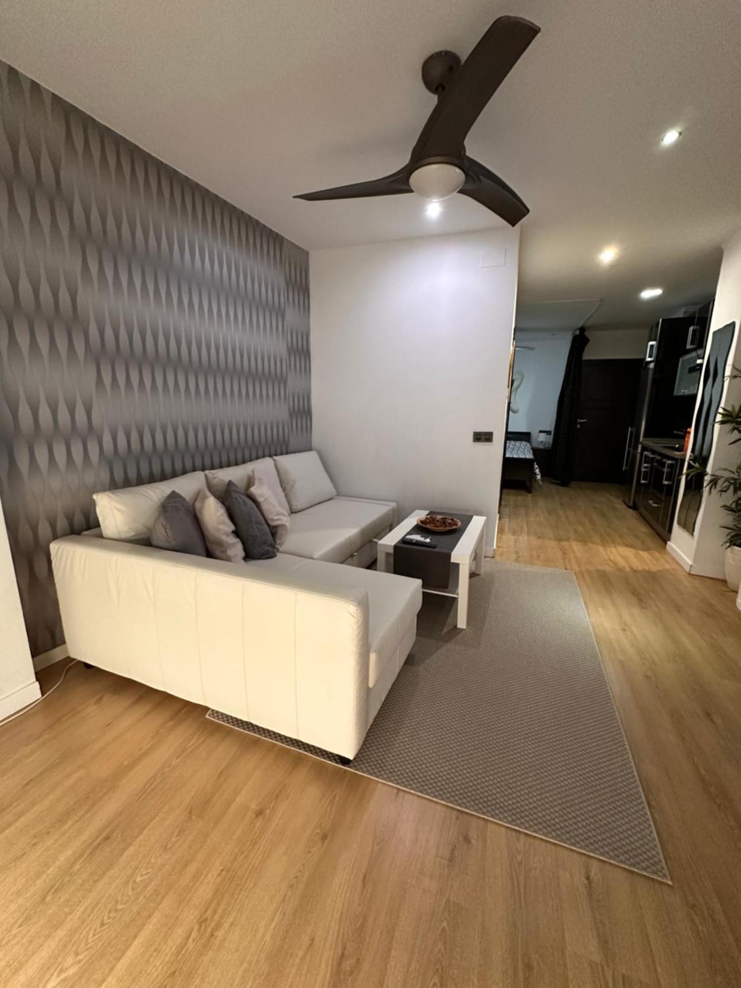 Carreteria Deluxe Apartment *